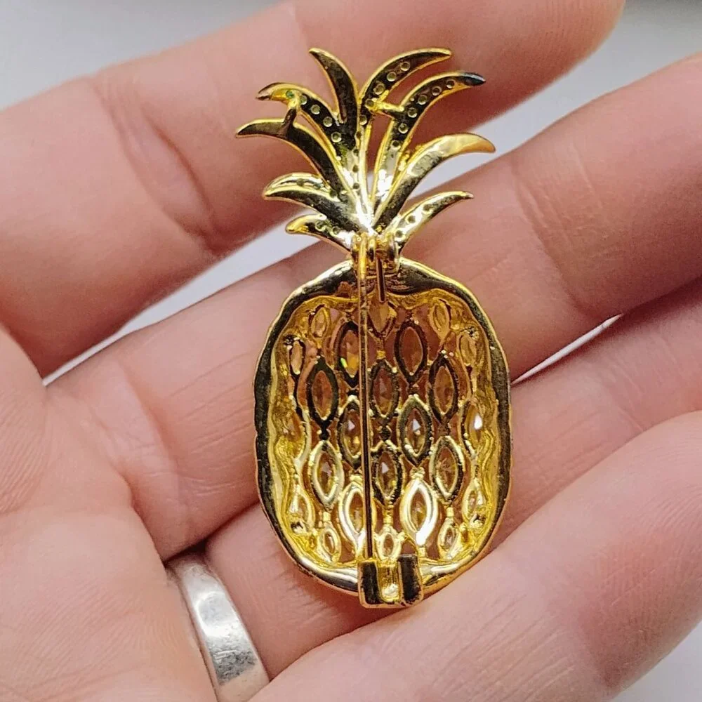 Yellow & Green Rhinestone Pineapple Brooch Gold Tone Tropical - Picture 4 of 4